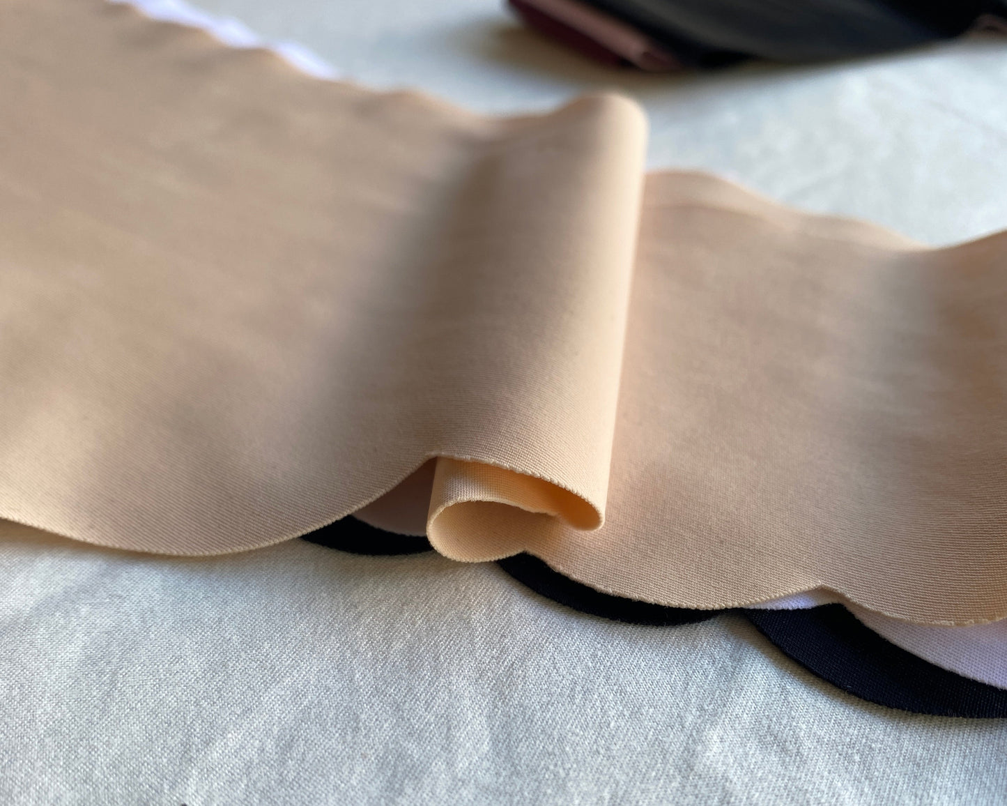 Colaless Invisible Microfibra Recto