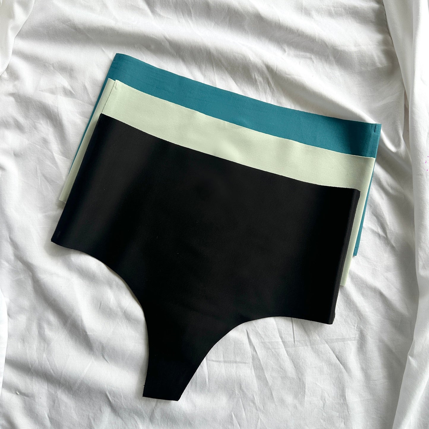 Colaless faja 3x $12.000